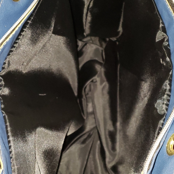 Purse - Picture 3 of 4